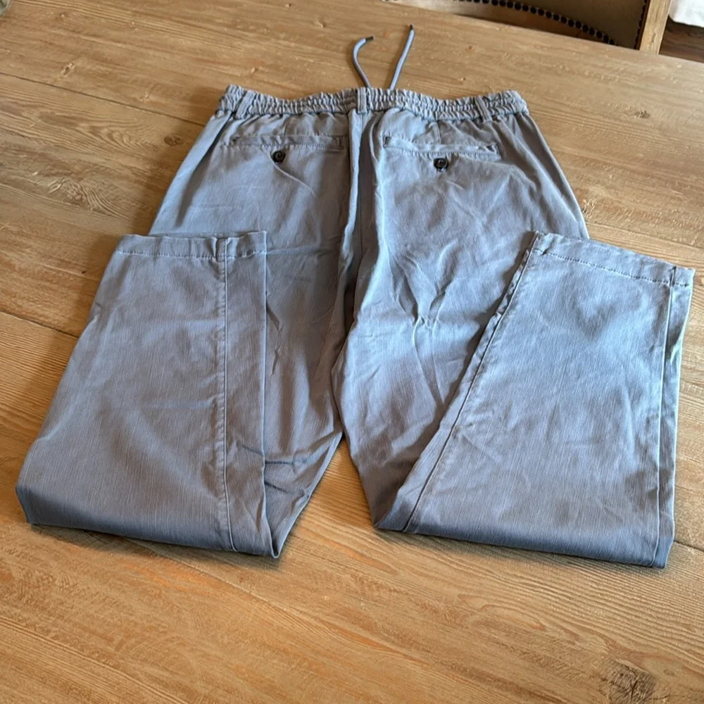 Banana Republic comfortable men